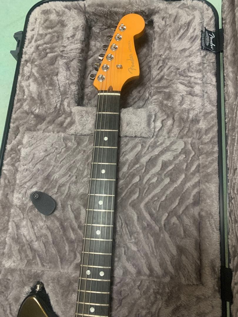 ナルト　Fender American Ultra Ⅱ Meteora