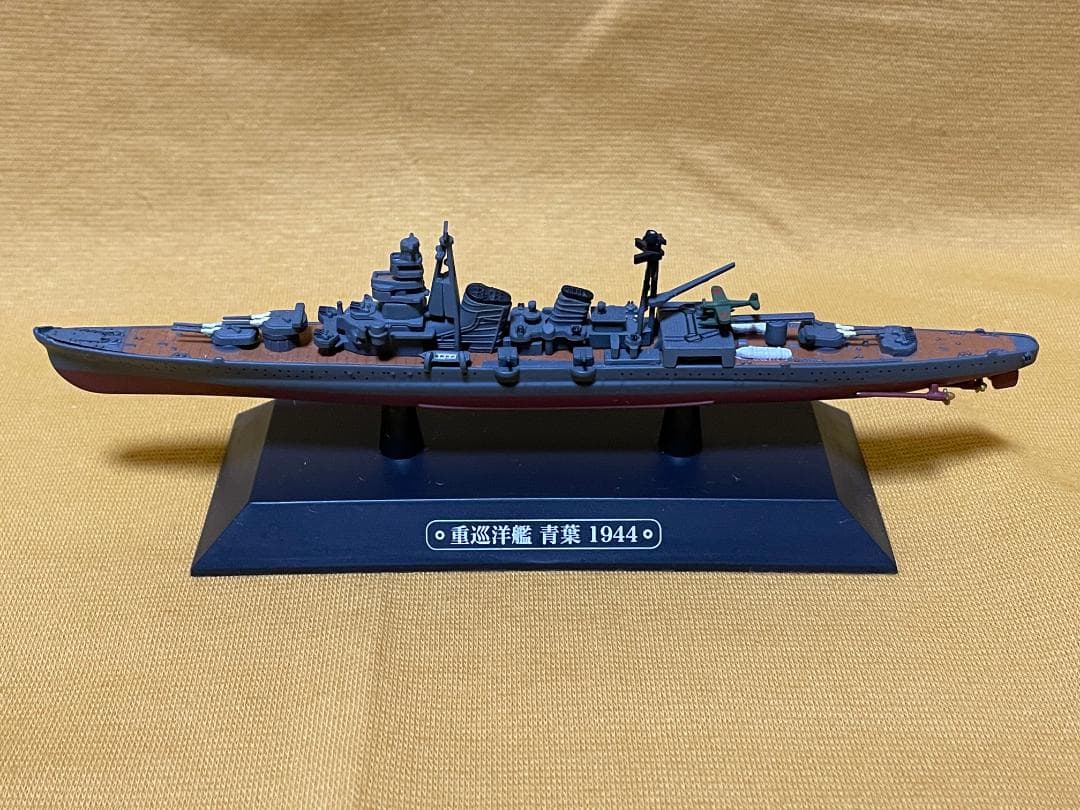 戦艦・重巡洋艦・軽巡洋艦・駆逐艦・航空母艦ミニチュア　１８隻