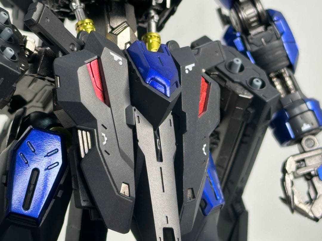 MG 1/100 ガンダムヴィダール 全塗装改修完成品