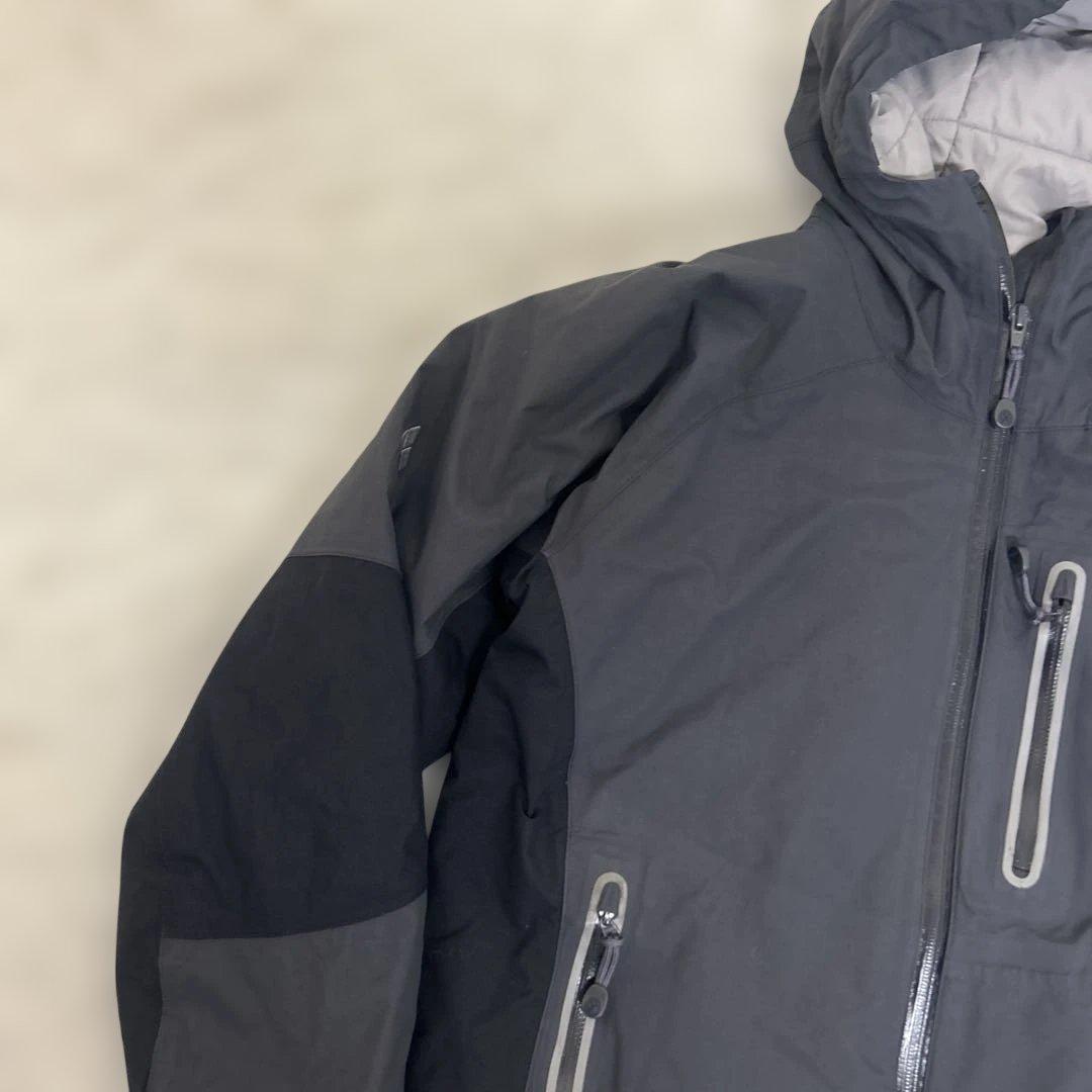 【美品】モンベル　スキーウエア　ダウンジャケット　Mサイズ　グレー　ブラック