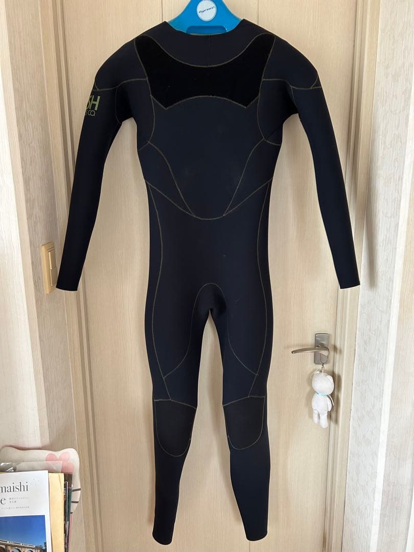 rash ウェットスーツ　ジャーフル　3ミリ　状態　良　既成　Ｌ