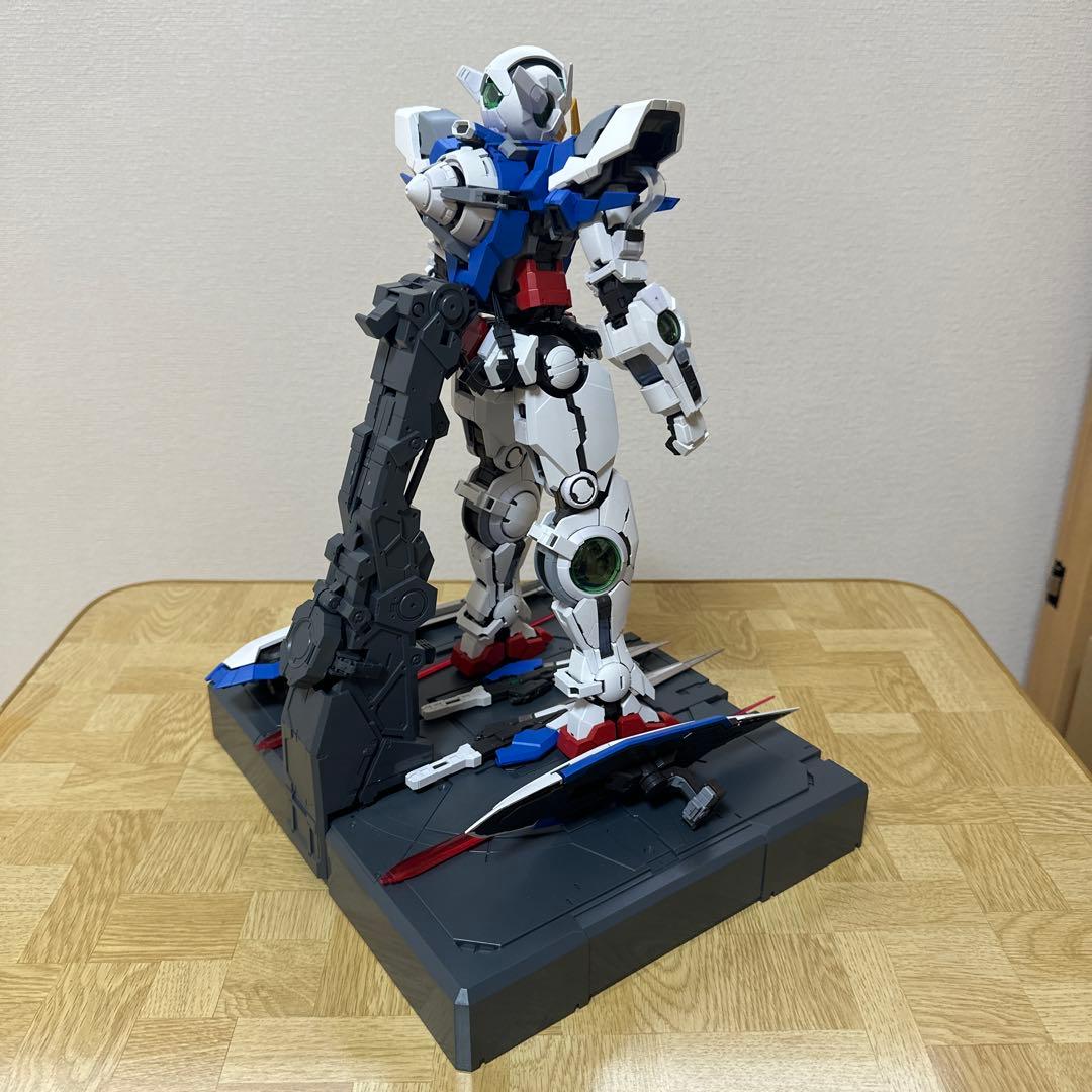 PG ガンダム00 エクシア LIGHTING プラモデル