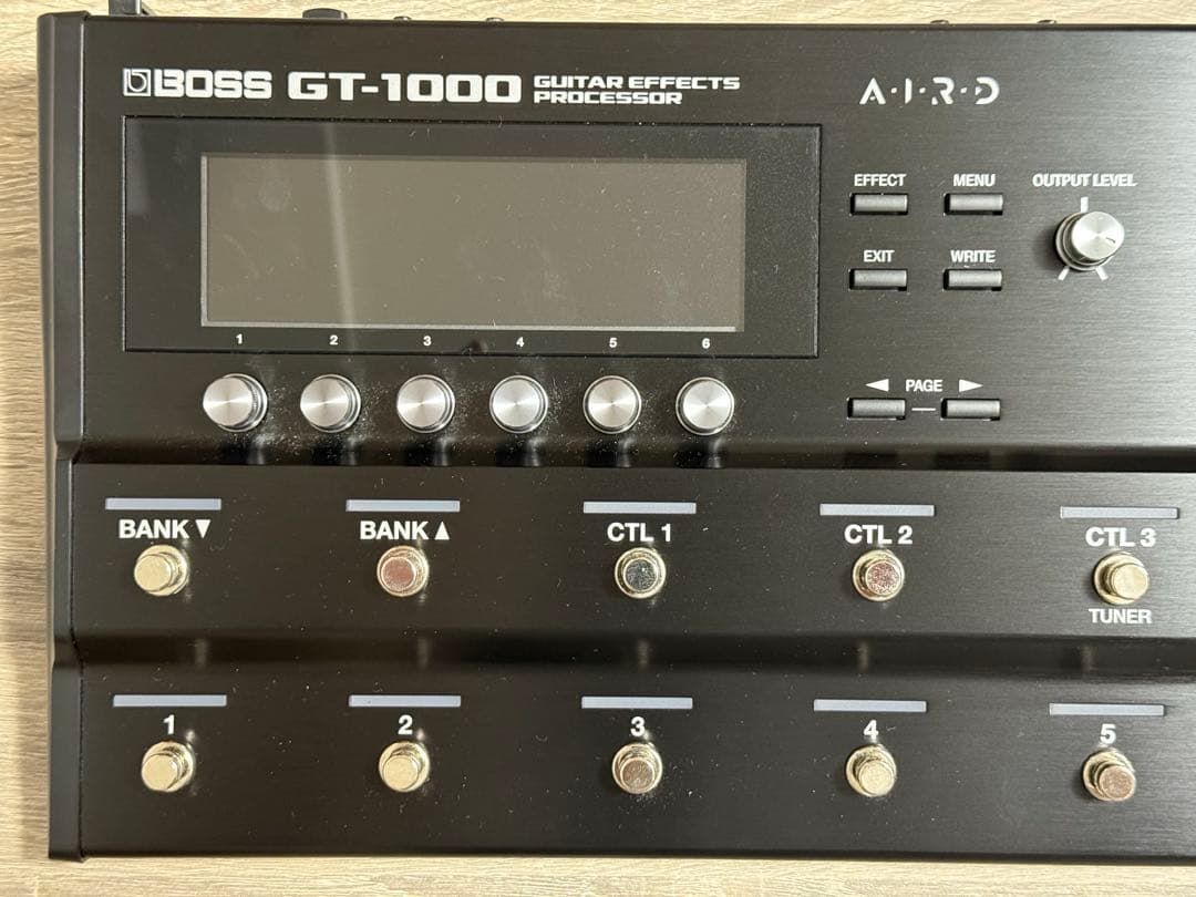 ソ*】様 BOSS GT-1000 マルチエフェクター　美品
