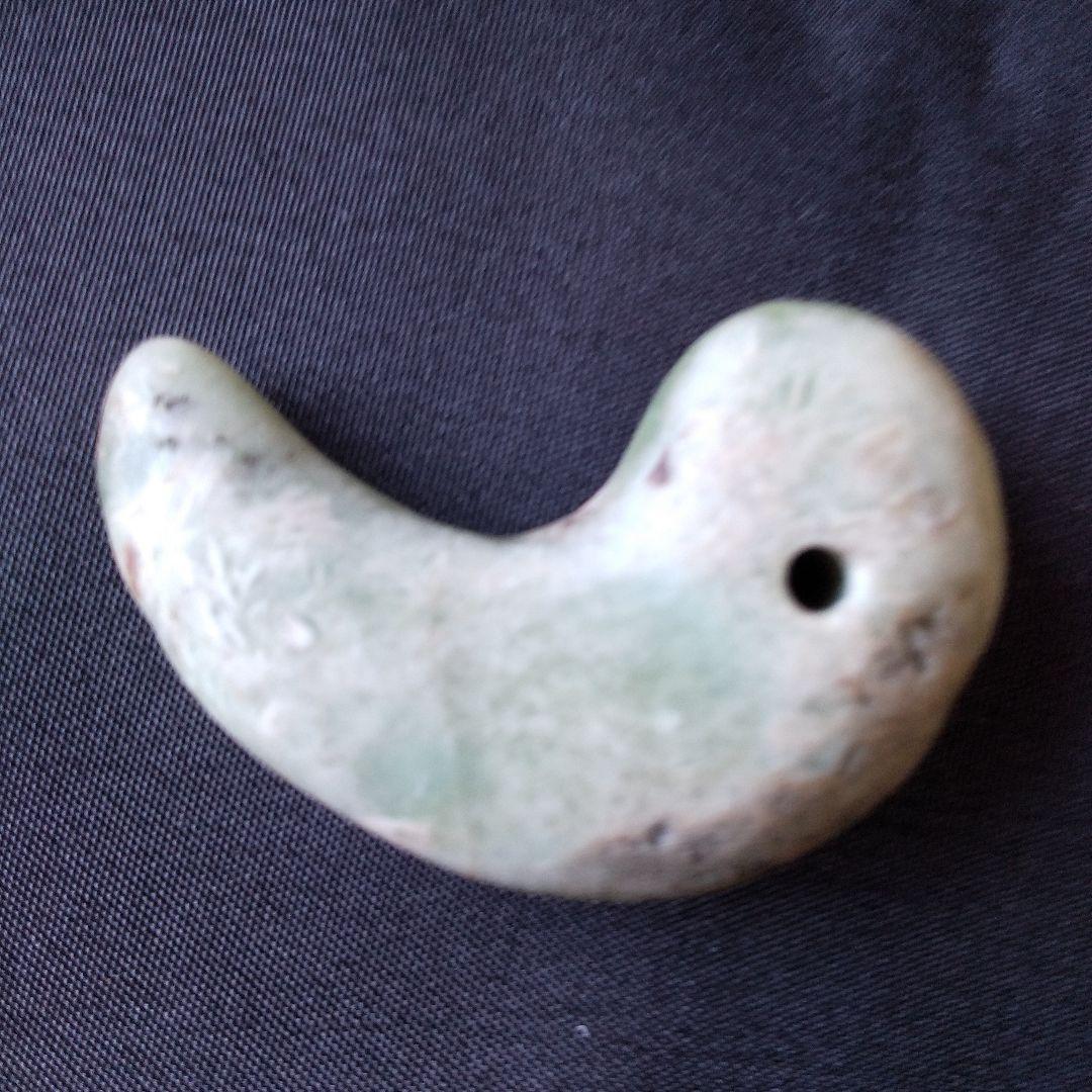 翡翠勾玉　ヒスイまがたま　糸魚川ヒスイ　古墳時代　宝石質ヒスイ　出土品