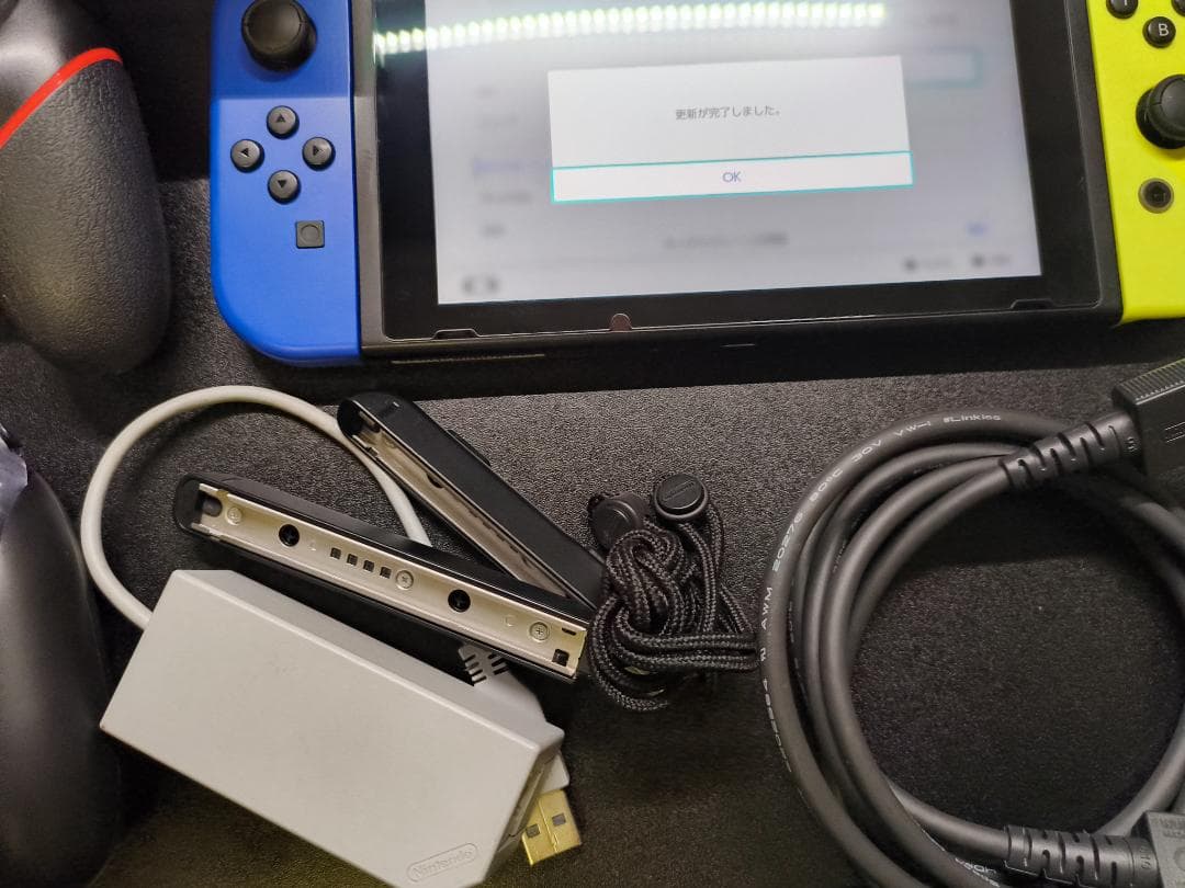 任天堂 Nintendo Switch セット + ケース + ソフト2点