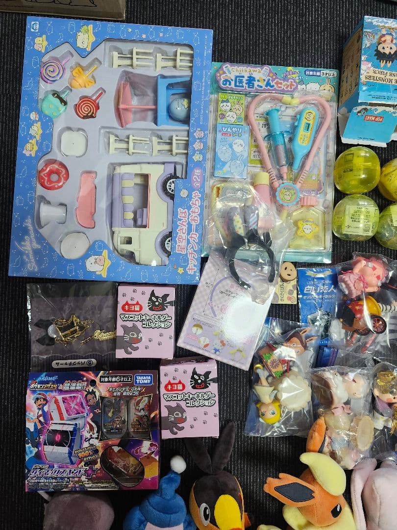 ポップマート　すみっコぐらし　ポケモン　ぬいぐるみ　まとめ売り