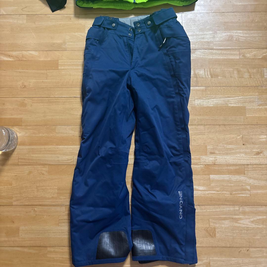 オンヨネONYONEスキーウエア　M