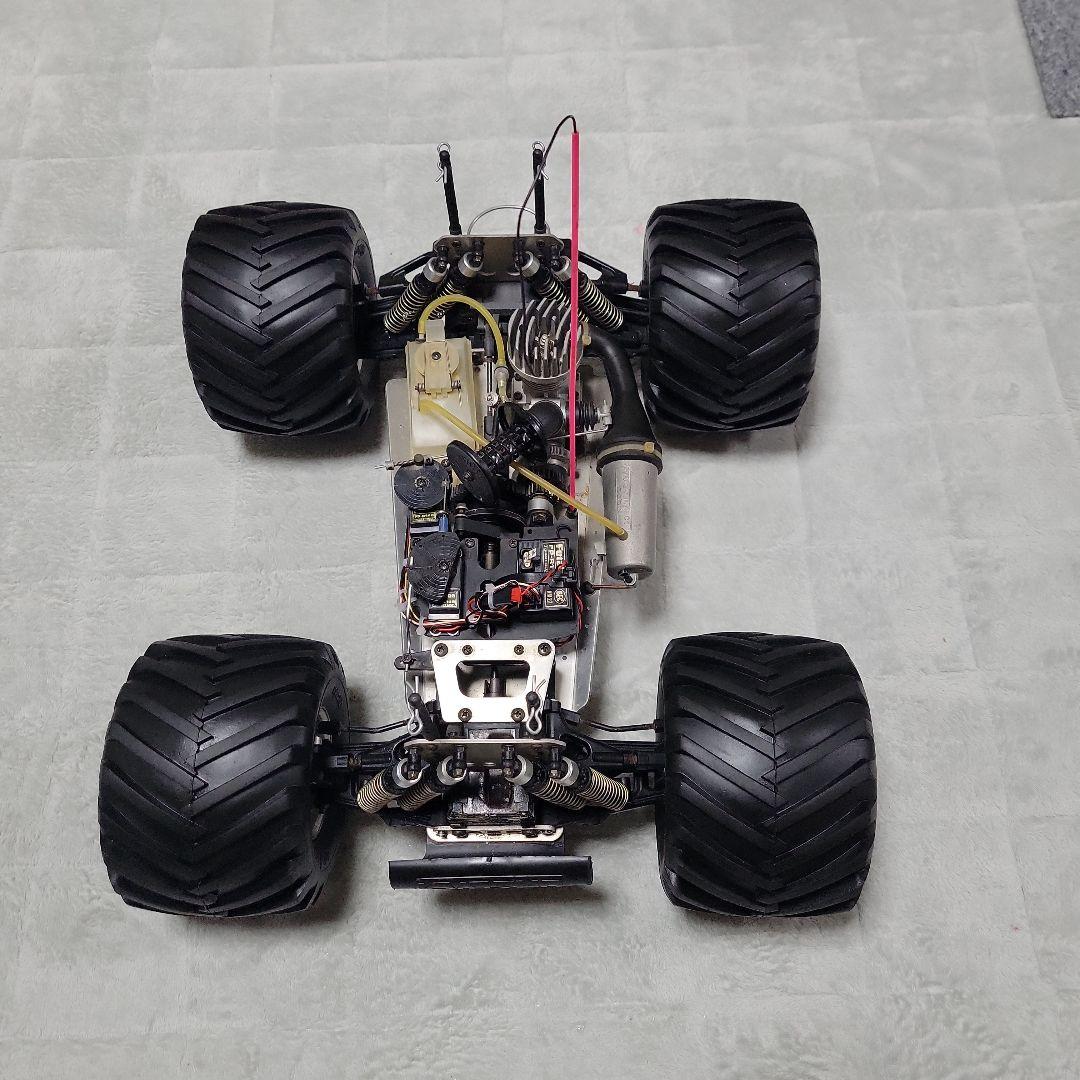 21エンジンカ—モンスタートラック