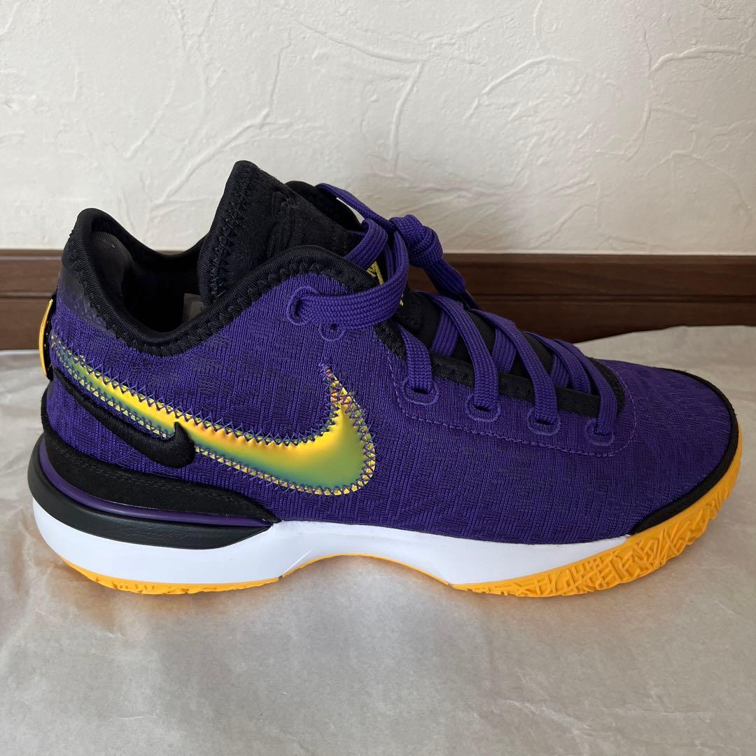 新品　Nike バスケットボールシューズ　25.0 DR8788-500