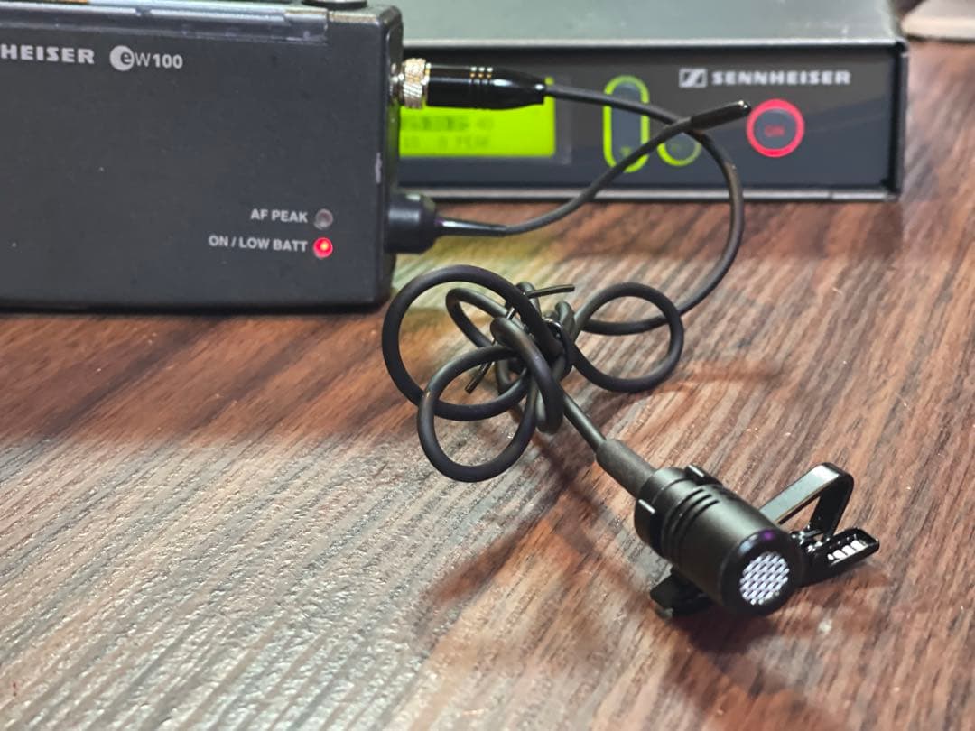 ⑥Sennheiser EW100 B帯 ワイヤレスシステム ラベリアマイク付き