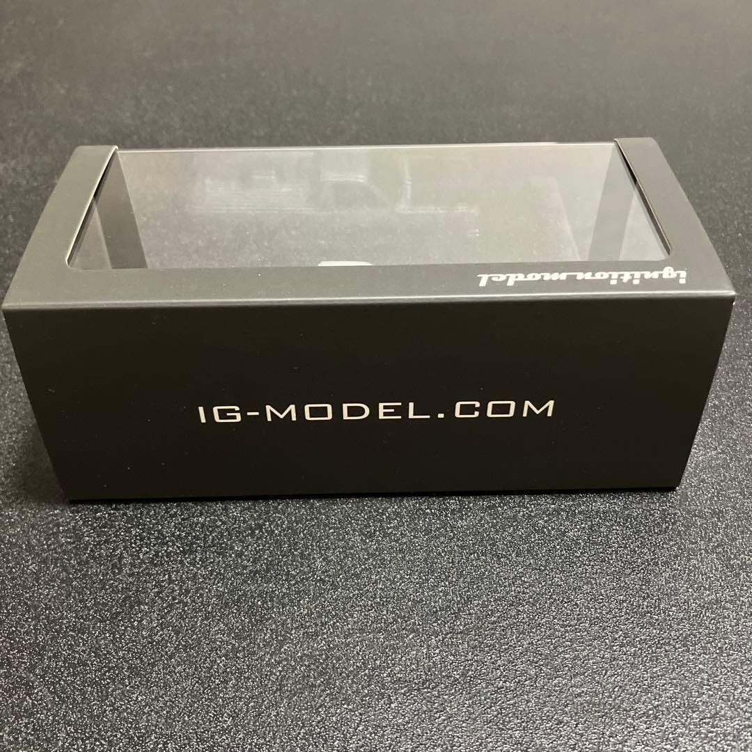 ミニカー IG1510 1/43 Nissan Hakotora Long Silver