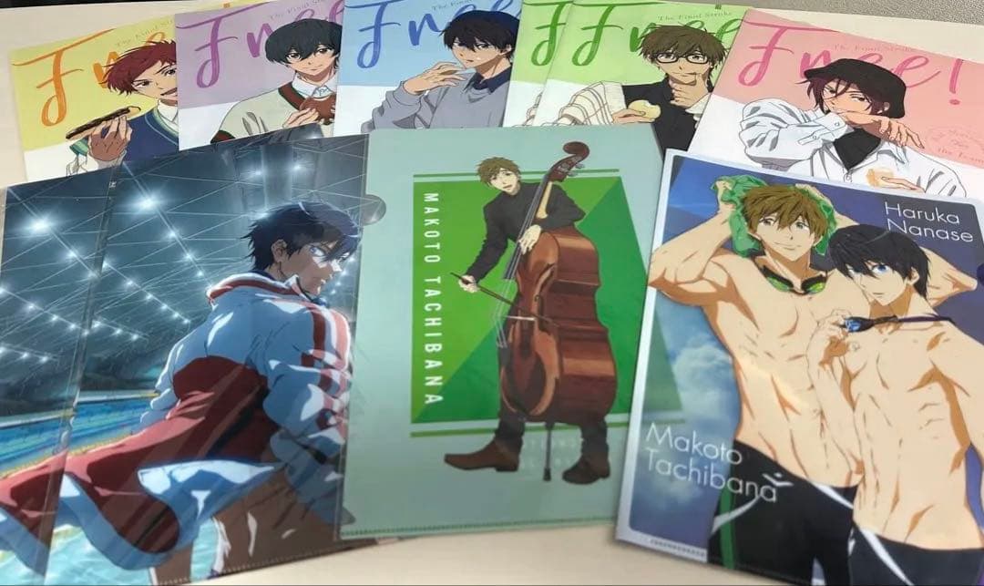 Free!雑誌8冊・クリアファイル75枚セット