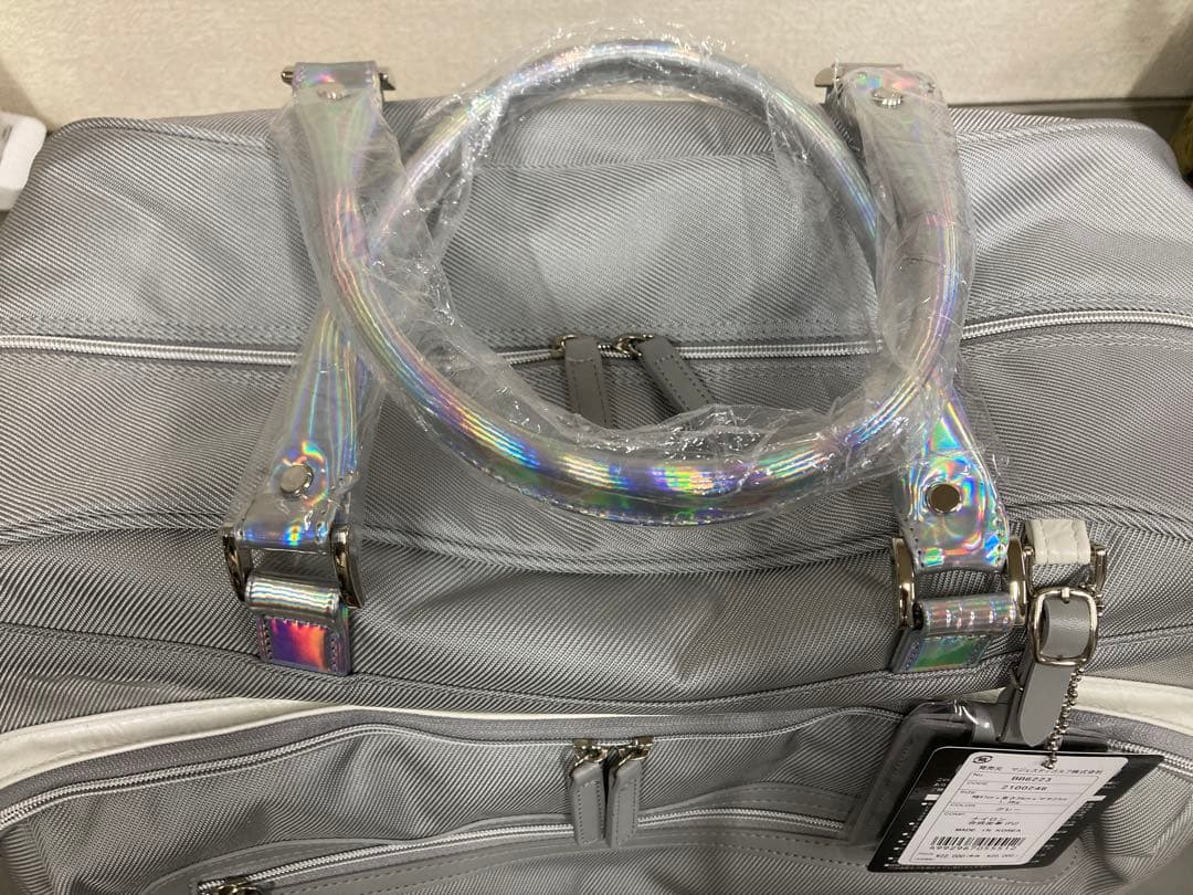 新品、未使用！MAJESTY ゴルフバッグ グレー/ホワイト