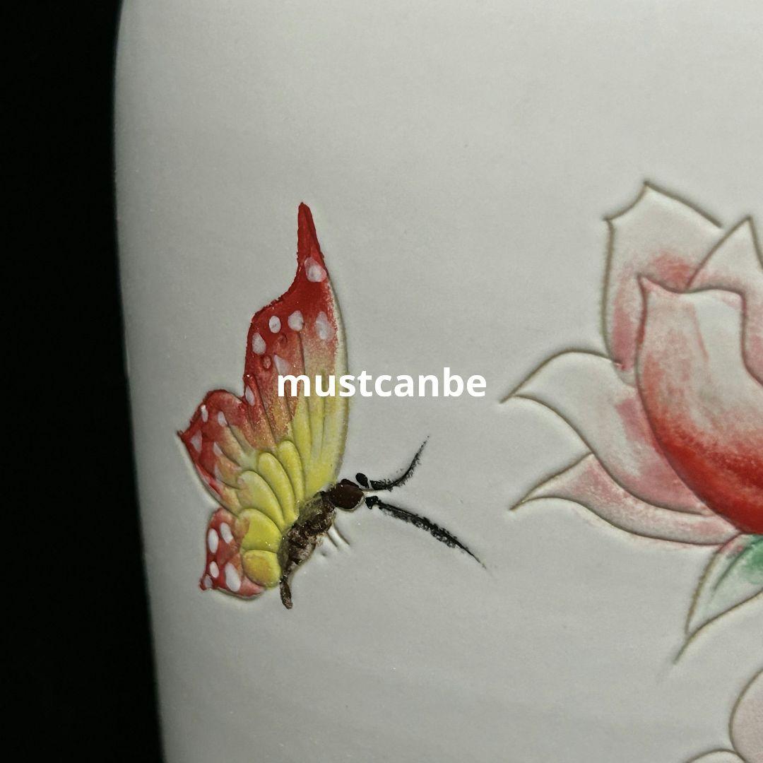 景徳鎮 手画刻彫花瓶 挿花器 装飾品 現代工芸品 美術品 置物