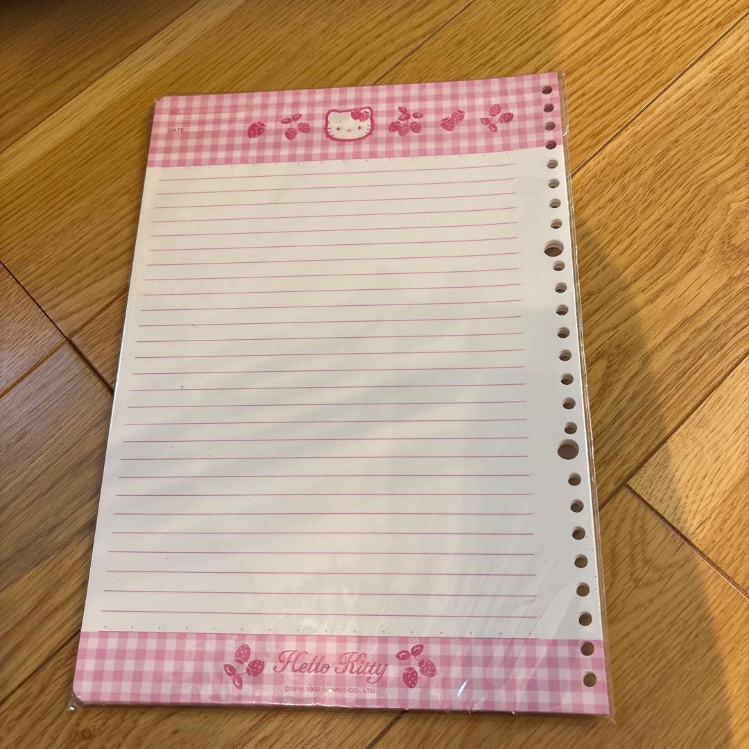 1999年　レア　Hello Kitty いちご柄リングノート セット