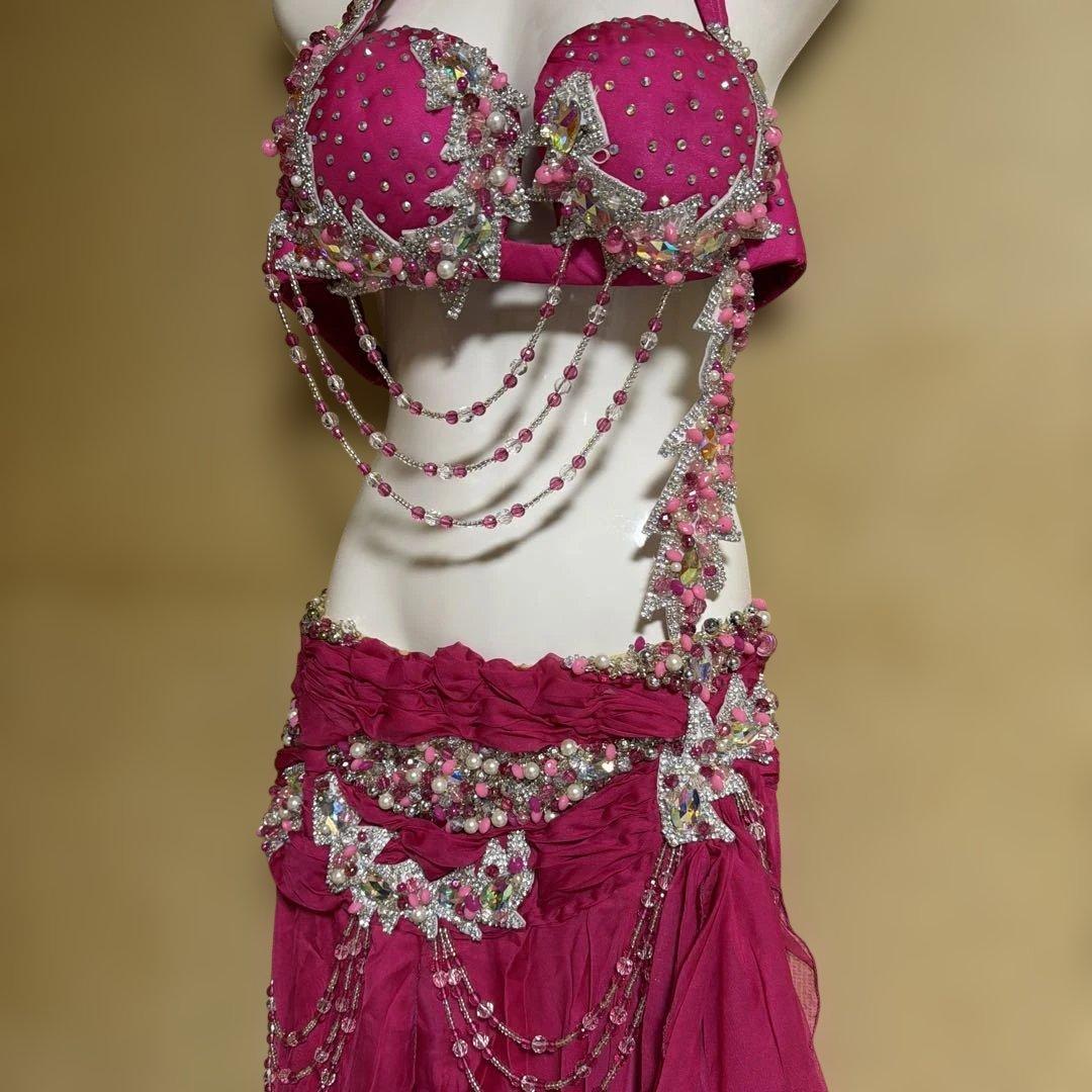 ピンクのベリーダンスセットアップ in Egypt style
