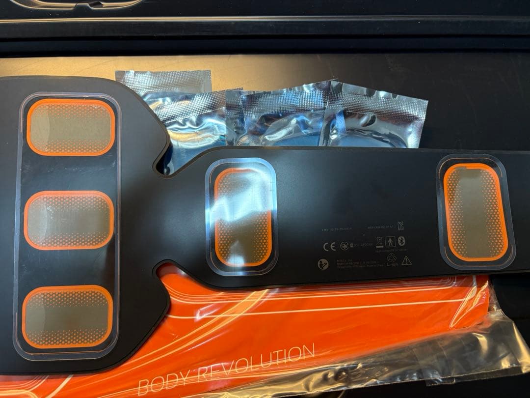 【週末限定セール】【極上美品】Abs Belt SIXPAD LL/3L