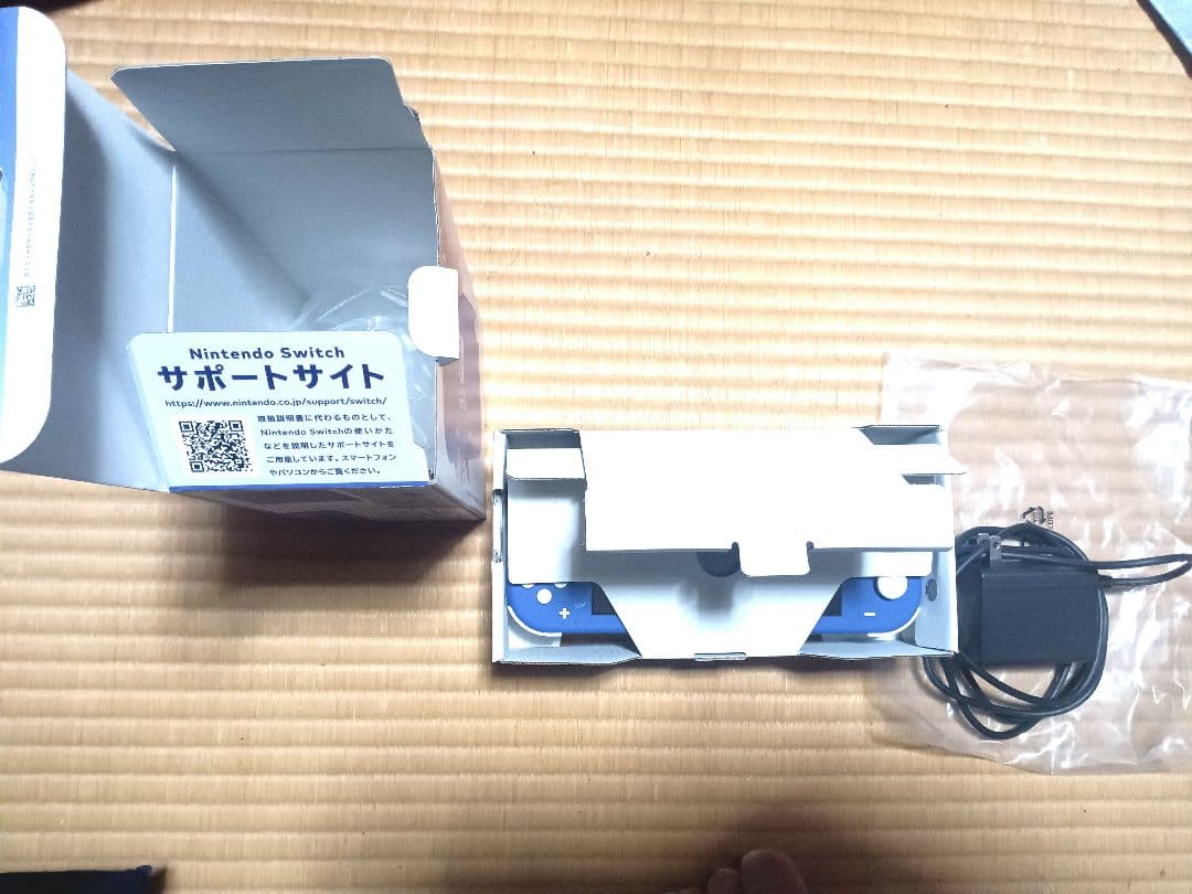 Nintendo Switch Lite 青（新品）