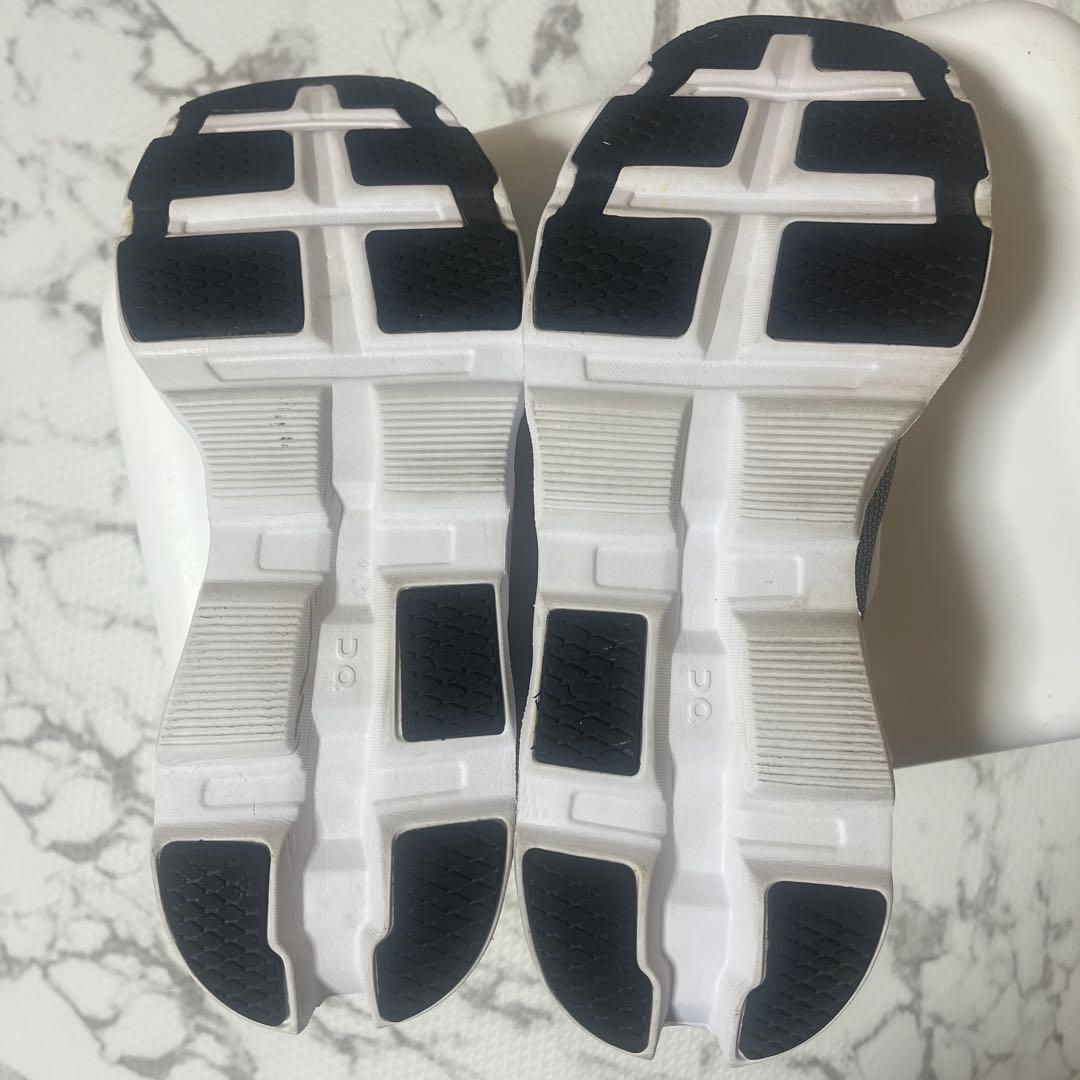 オンクラウドモンスター2 27センチ 美品 ホワイト