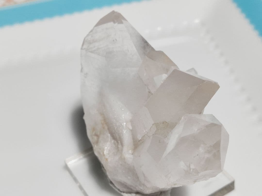 パワーストーン　天然石　水晶　クラスター　ウィンドウ入り　157g　No.286