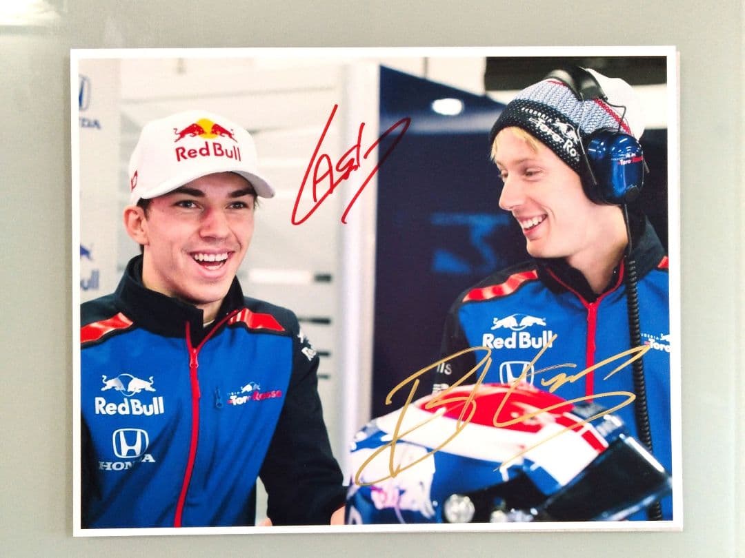 ピエール・ガスリーとブレンドン・ハートレイ直筆サイン入り写真…