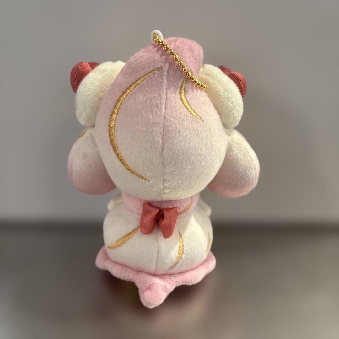 ポケモンセンター限定　ミステリアスティーパーティー　マホイップぬいぐるみ