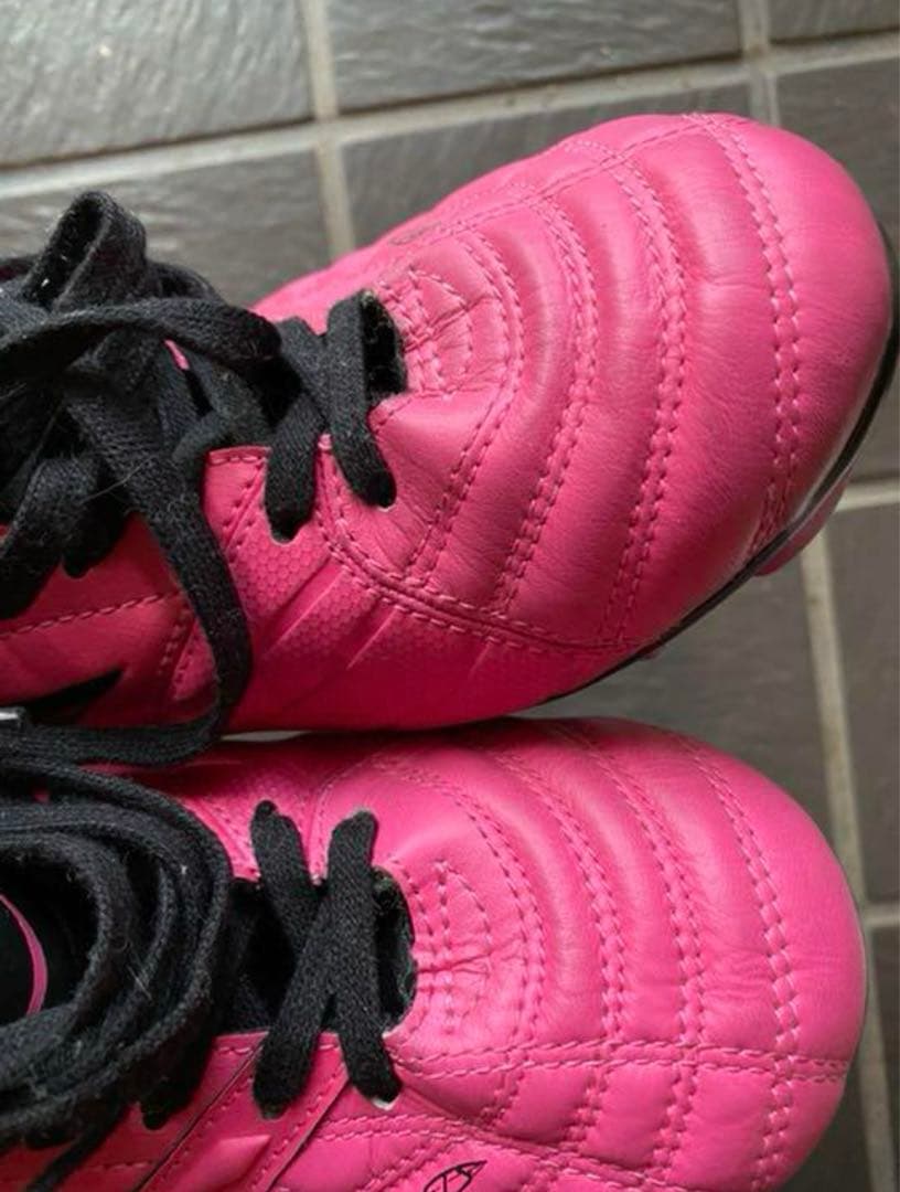 サッカースパイク　ミズノ