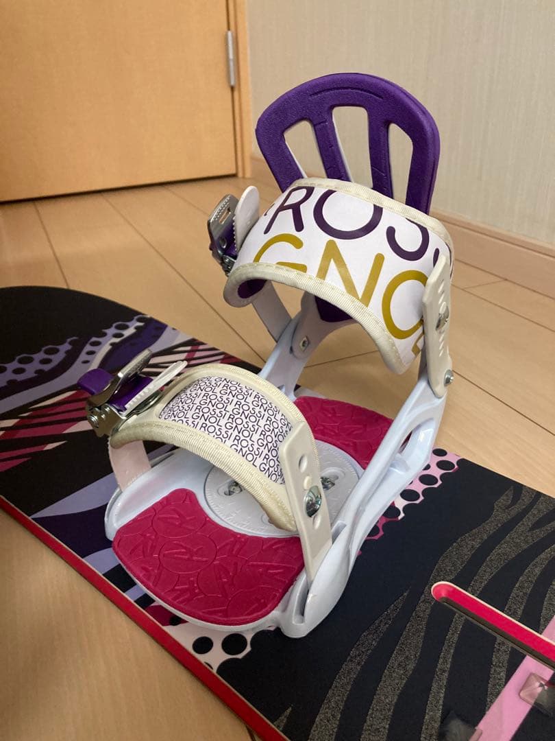 美品！レディーススノーボード 板kissmark 145 ダブルキャンバー