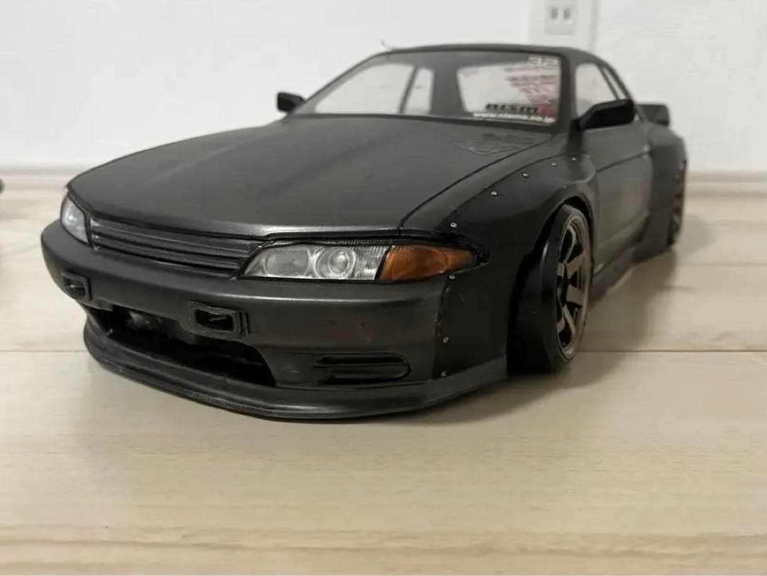 ラジコンボディ　R32