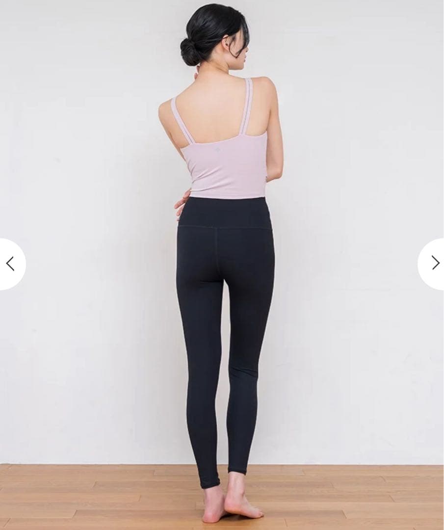 新品　SUKALA ショートクロスキャミソール＆レギンスセットアップ