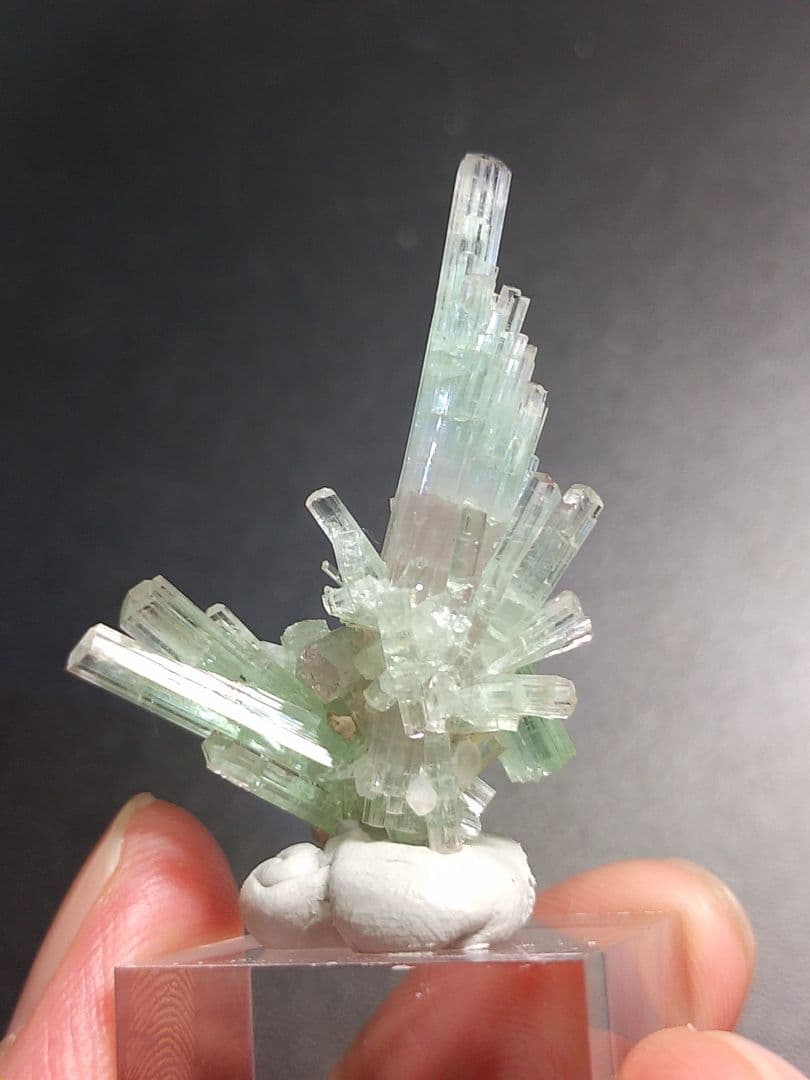 素晴らしいトルマリン結晶　477