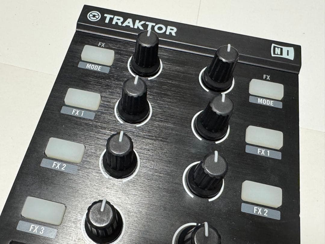 【TRAKTOR X1 MK2】DJコントローラー/TRANSFERライセンス