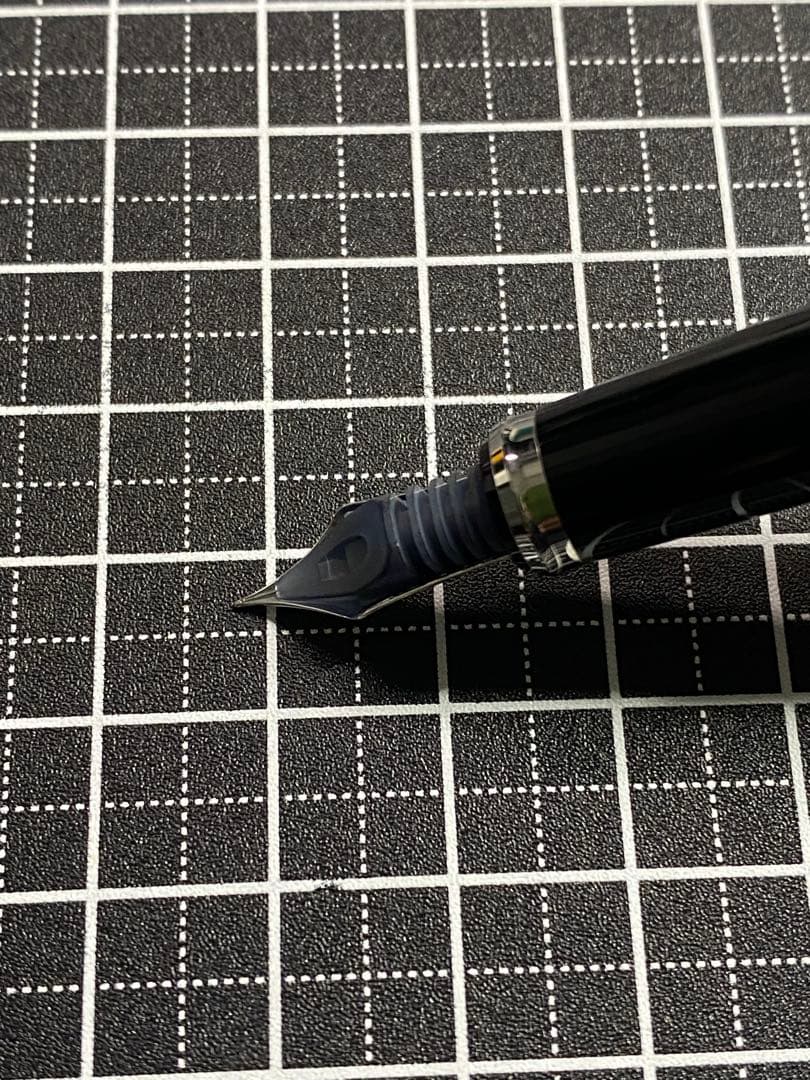 PILOT LEGNO 89s Deep-Red 万年筆　字幅F