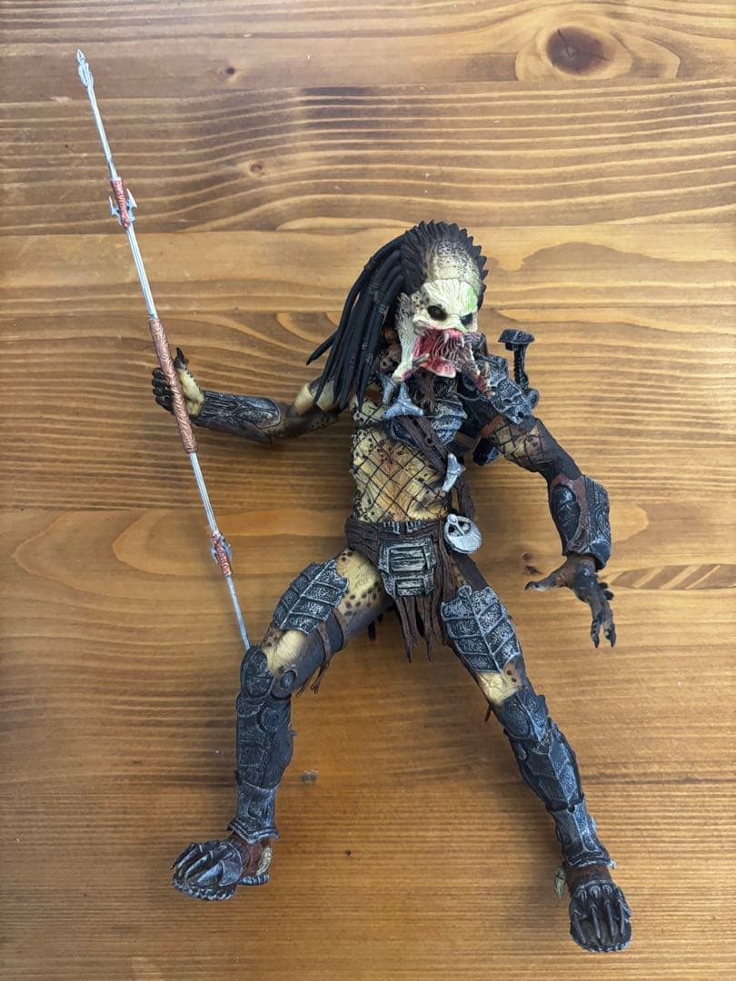 NECA プレデターウルフフィギュア2体セット
