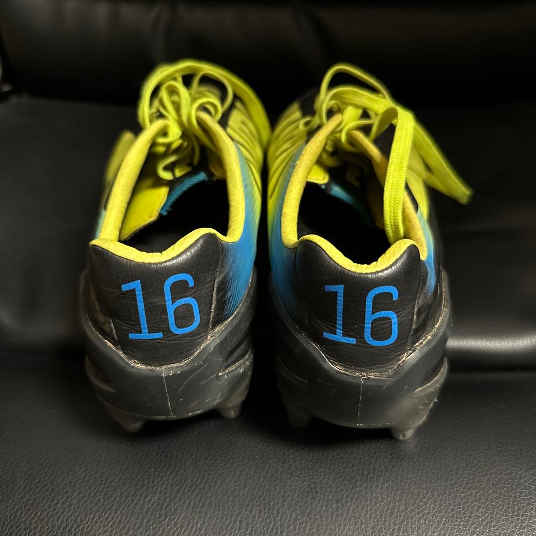 アグエロ　実使用スパイク　マンチェスターシティ　アルゼンチン代表　引退　プーマ