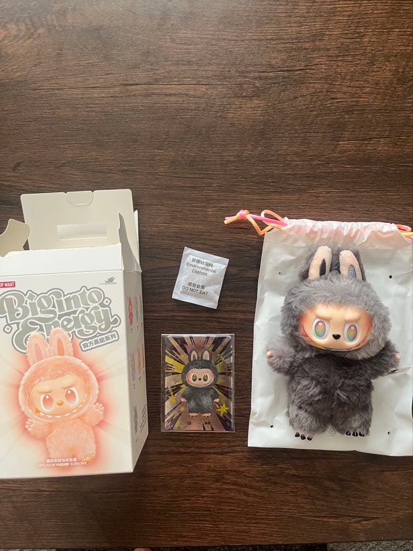 R*様 完全正規品 POP MART LABUBU シークレット ラブブ