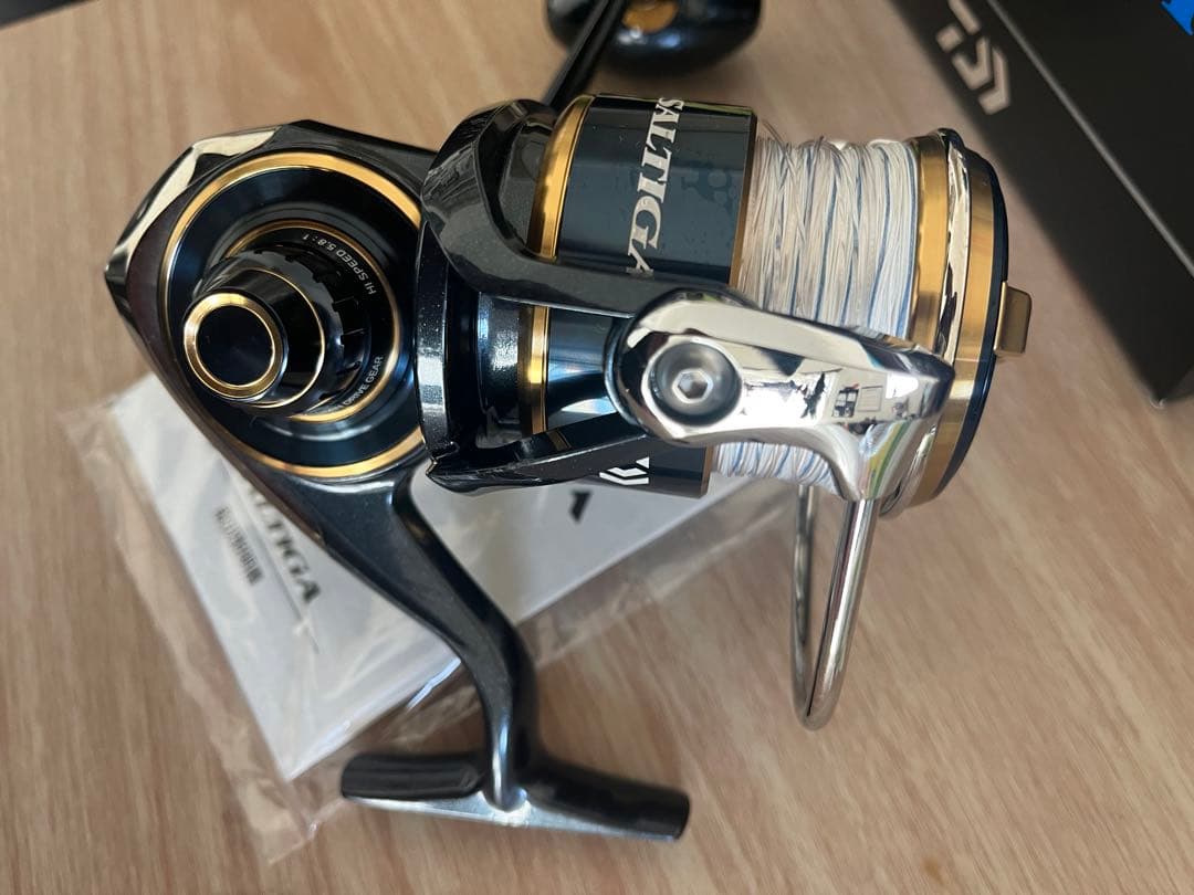 DAIWA SALTIGA 8000-H リール