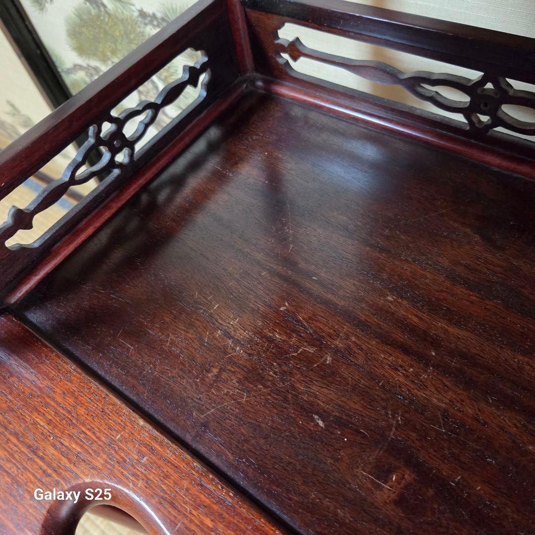 水屋箪笥　美しい彫刻の茶棚　飾り棚