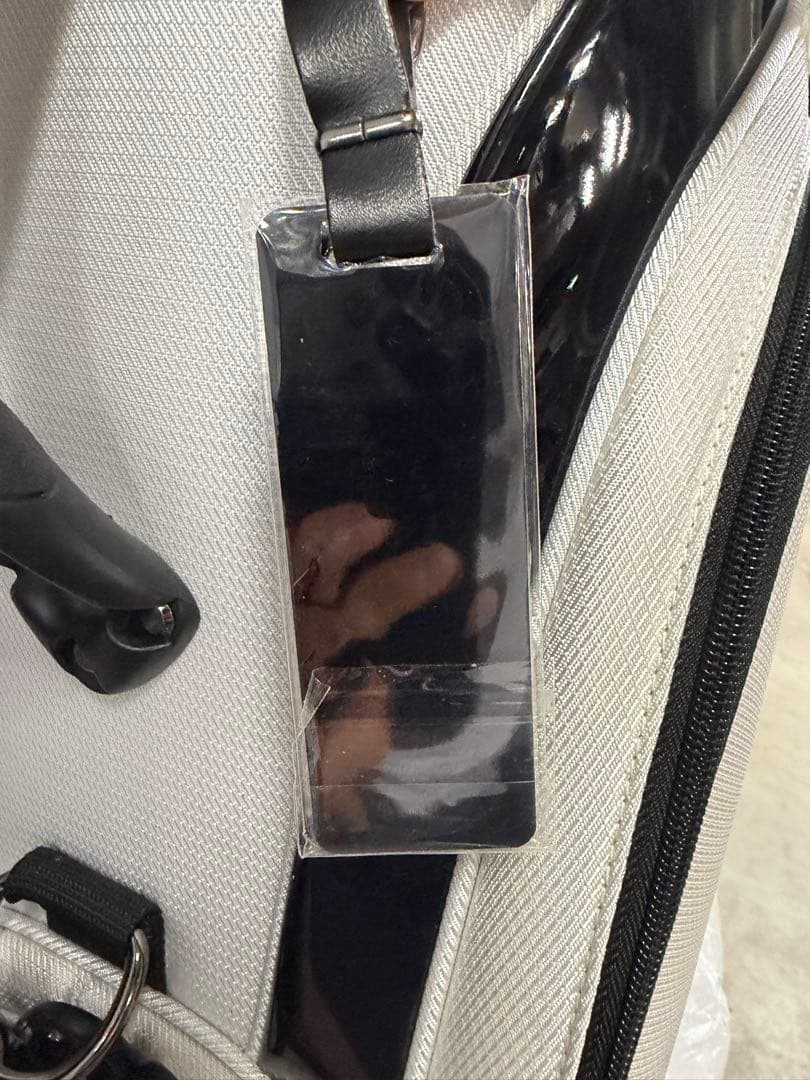 美品　OAKLEY ゴルフバッグ・キャディバッグ ホワイト