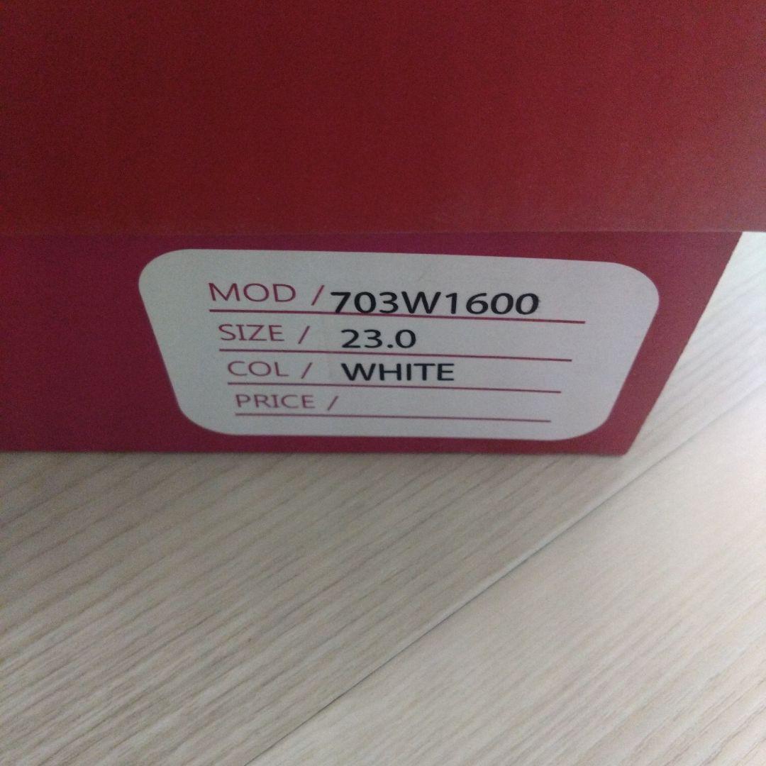 専用になります。M・U SPORTS ゴルフシューズ　犬　 新品未使用