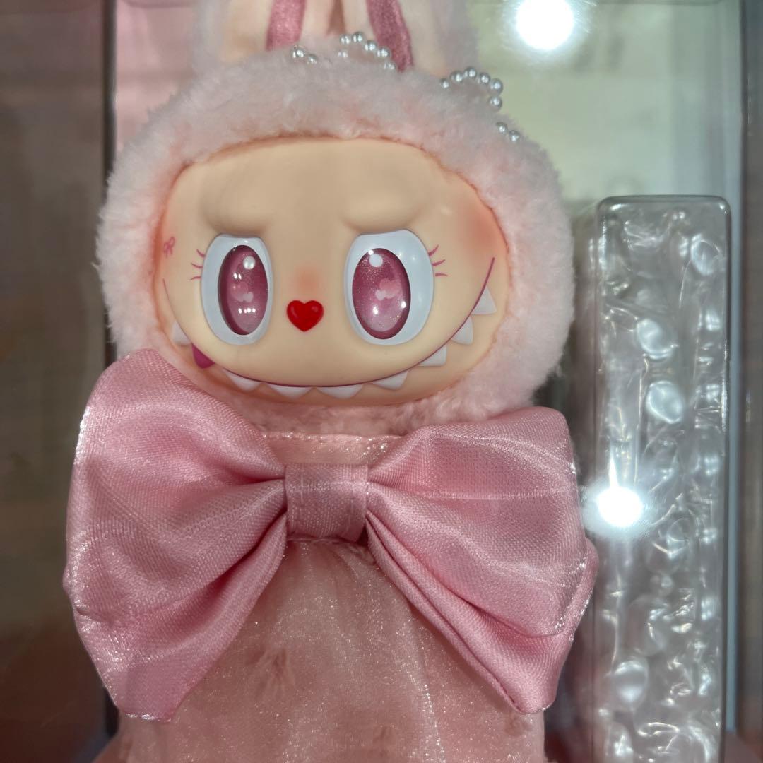 POPMART MOKOKO Jump into Summer Plushモモコ