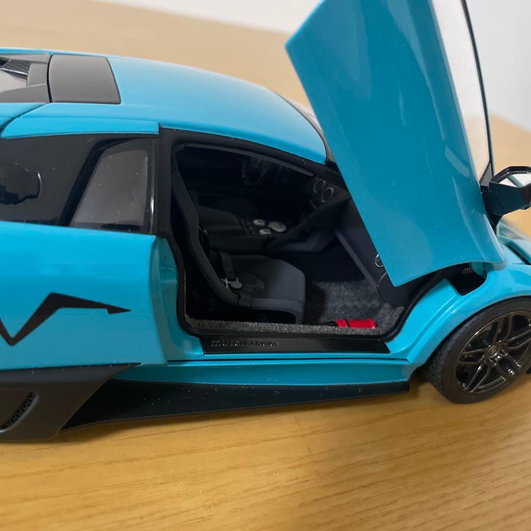 オートアート1/18ランボルギーニ　ムルシエラゴ　LP670-4SV