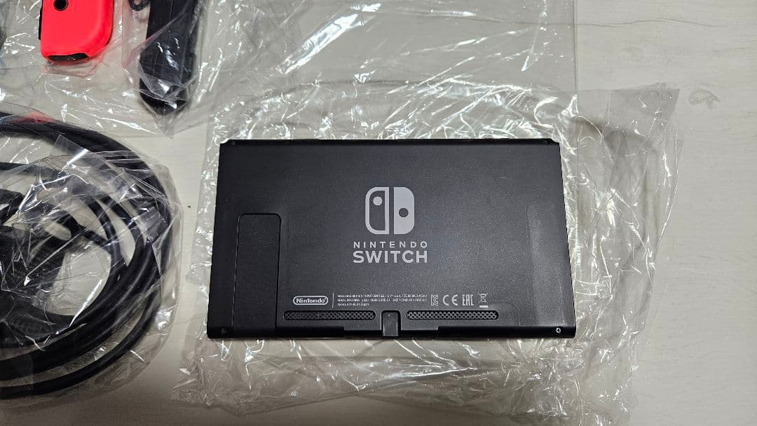 L*n様 Nintendo Switch ネオンブルー・オレンジ 本体