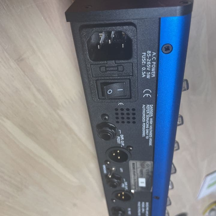 緊急値下げBassics BPA-01ベースプリアンプ DI 貴重エフェクター