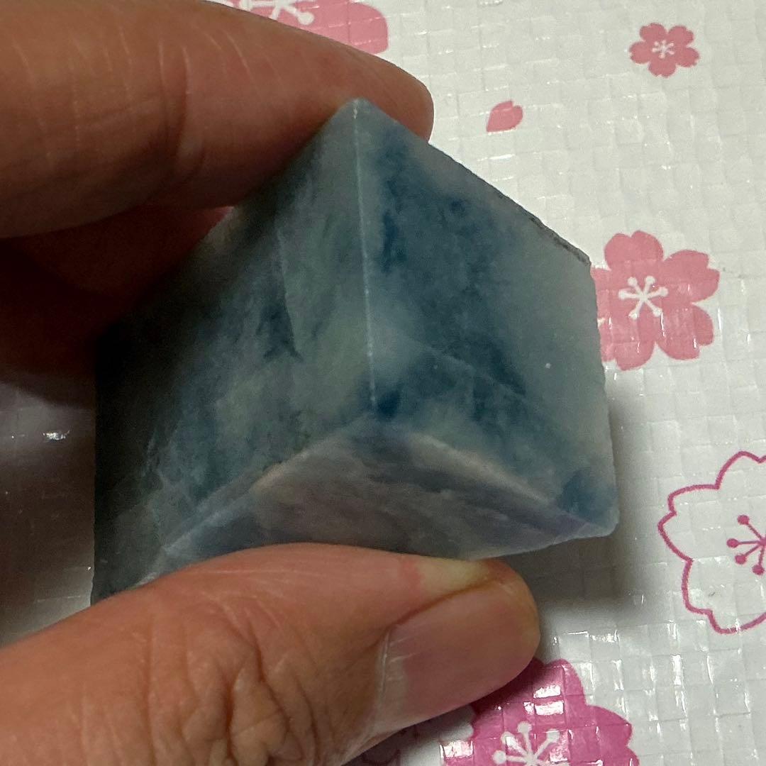 コン沢翡翠　マニア向け究極のカット原石（135）