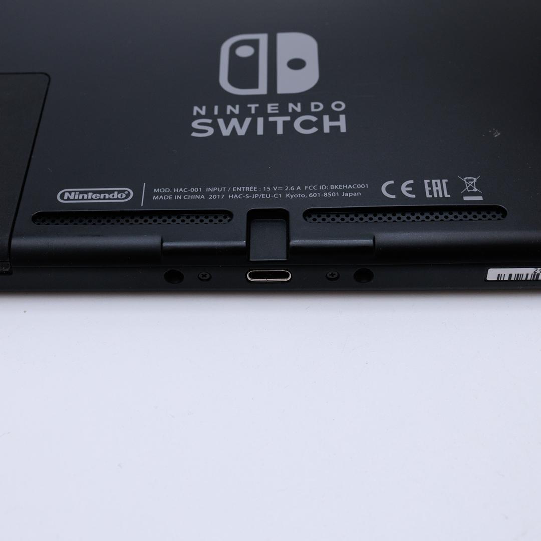 任天堂　スイッチ　NINTENDO　SWITEC　(438)