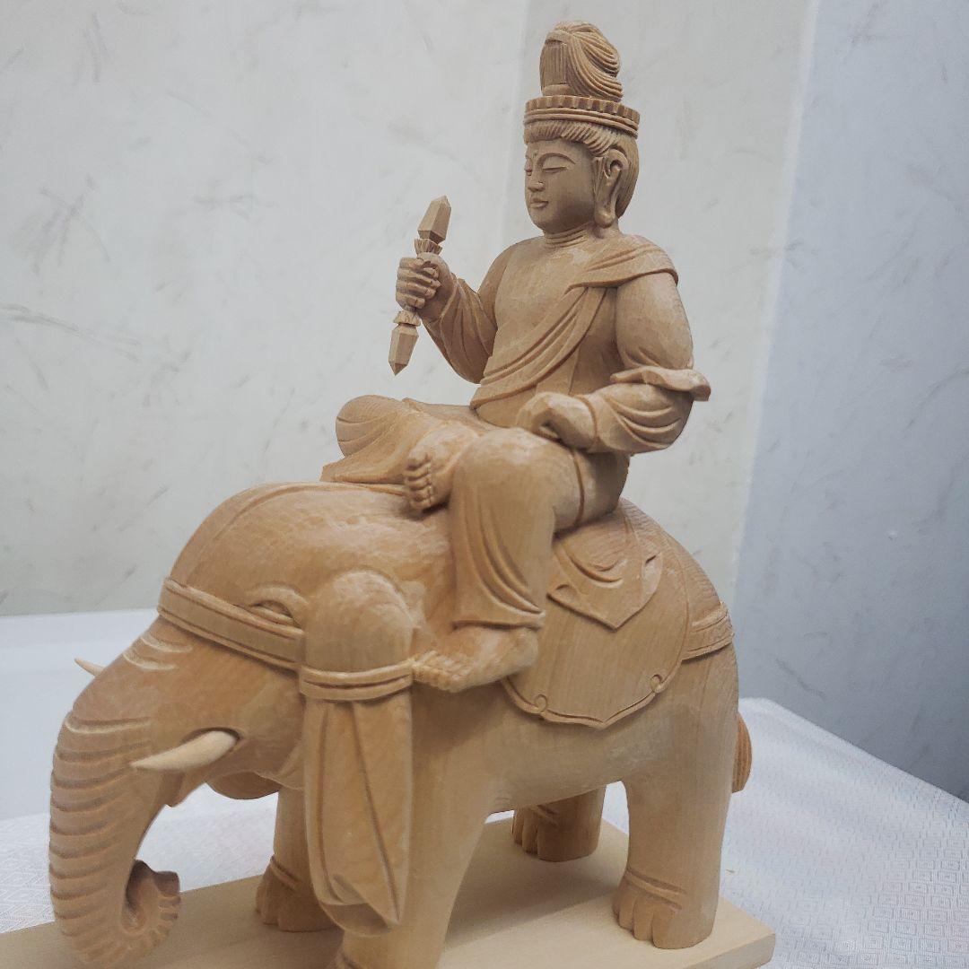 Ｂフライデー蔵出し特価ノミ跡手彫りヒバ材 帝釈天像2.2寸 総高さ約22.5cm