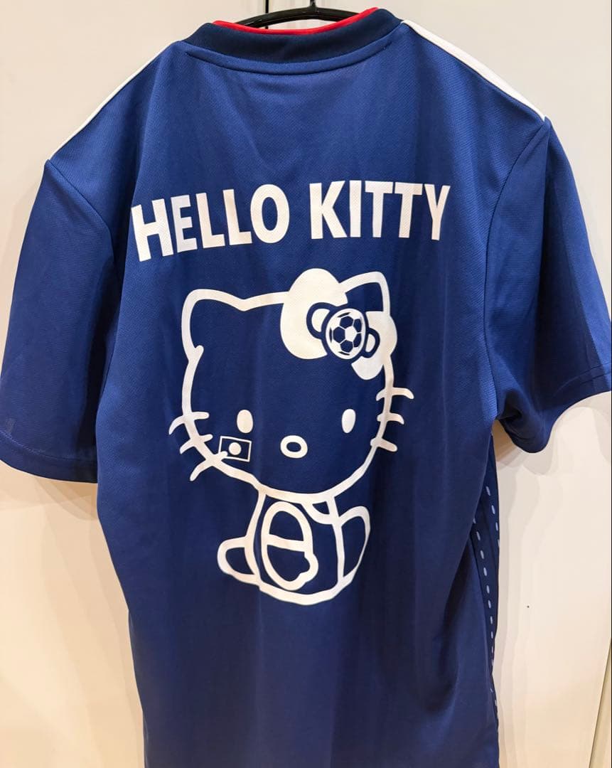 サンリオ　ハローキティ　サッカーシャツ adidas 日本代表