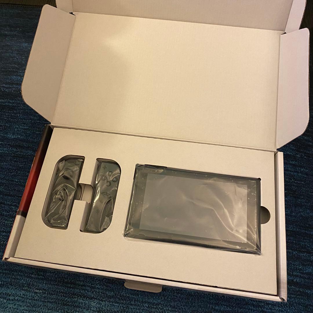 Nintendo Switch 本体 + ケース + ゲームソフト　桃鉄セット