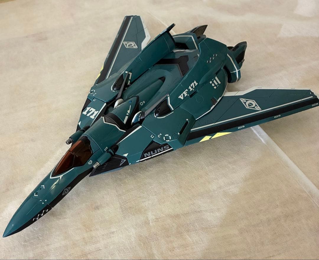 美品 DX超合金 VF-171 ナイトメアプラス（一般機） マクロスF